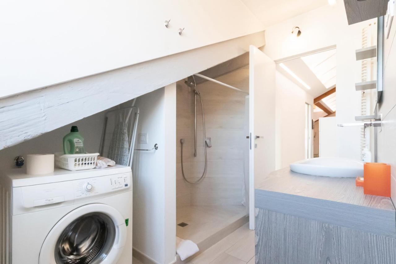 Mansarda Cola Apartment Milan Bagian luar foto