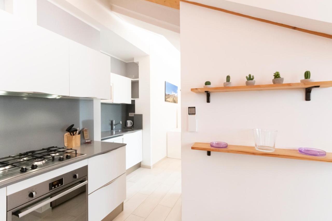 Mansarda Cola Apartment Milan Bagian luar foto