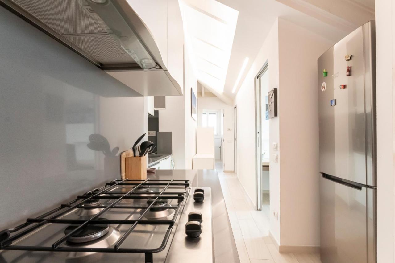 Mansarda Cola Apartment Milan Bagian luar foto