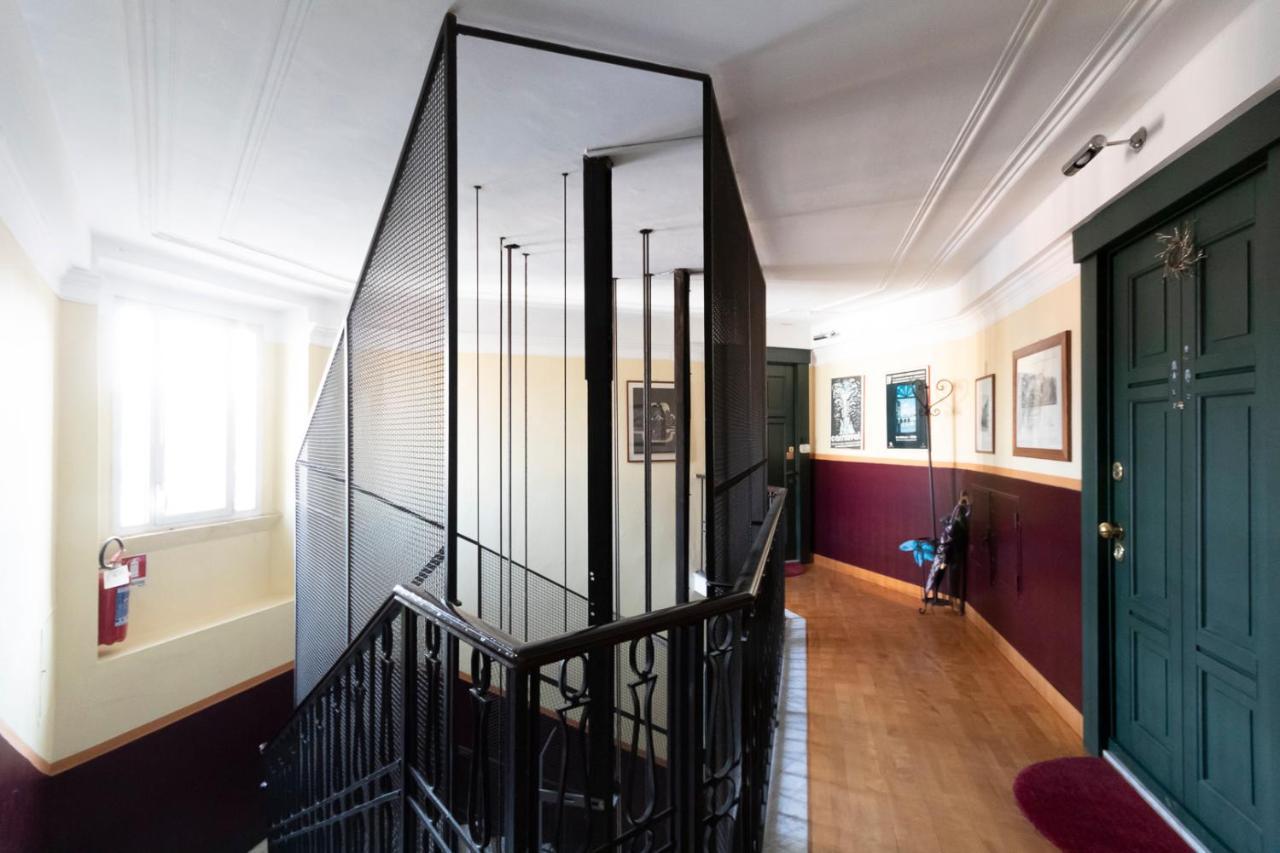 Mansarda Cola Apartment Milan Bagian luar foto