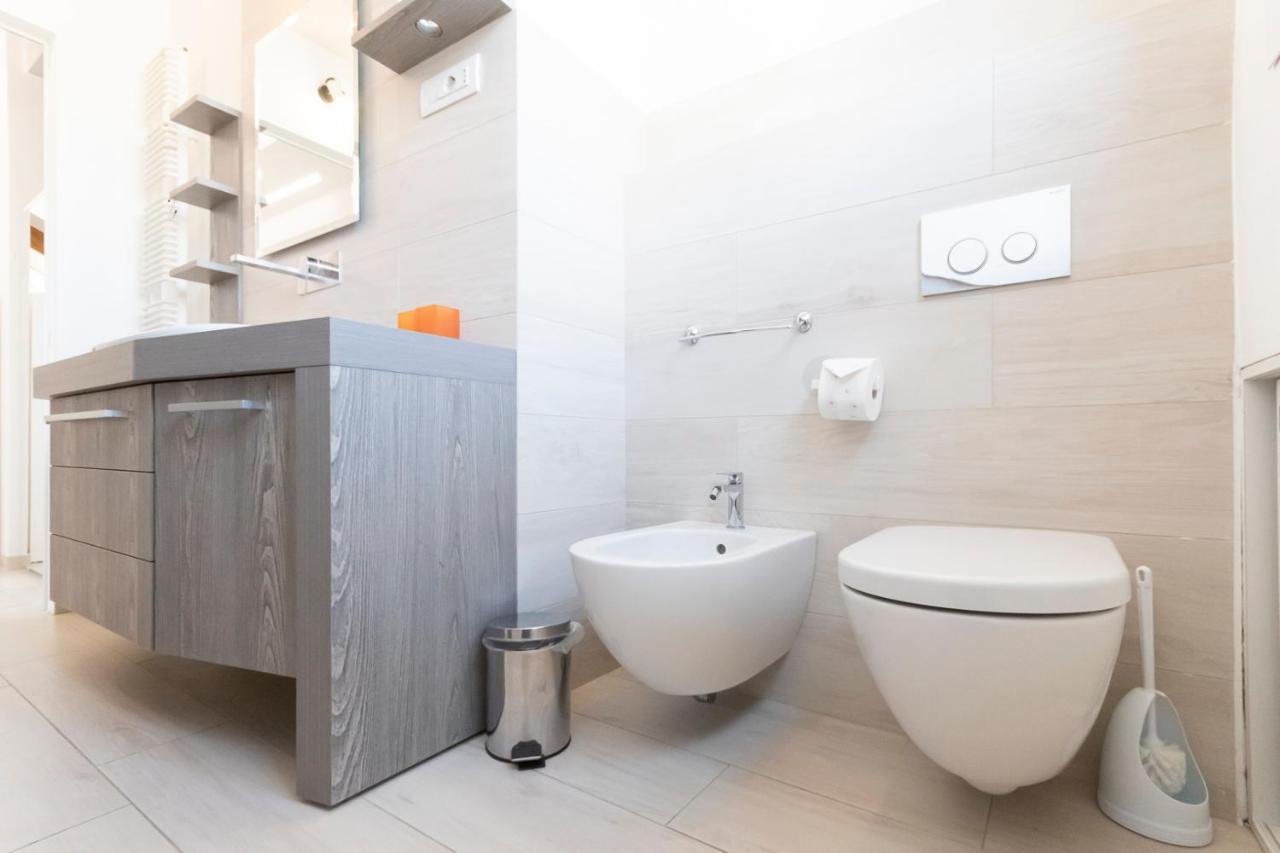 Mansarda Cola Apartment Milan Bagian luar foto